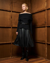 Load image into Gallery viewer, Lodi Sweater (Black)
