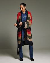 Load image into Gallery viewer, Rabat Cardigan (Black)
