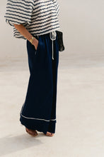 Load image into Gallery viewer, Avril Wide Leg Trousers (Navy)
