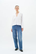 Load image into Gallery viewer, HelveIW Cropped Shirt (White)
