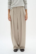 Load image into Gallery viewer, UmaliIW Pleated Pant
