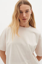 Load image into Gallery viewer, LuxeIW Base T-shirt
