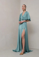 Load image into Gallery viewer, Amber Dress (Mint)
