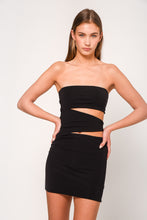 Load image into Gallery viewer, Fergie Dress (Black)
