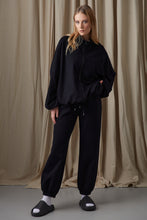 Load image into Gallery viewer, Jogger Sweatpants (Black)
