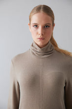 Load image into Gallery viewer, Lavish Long Top (Taupe)
